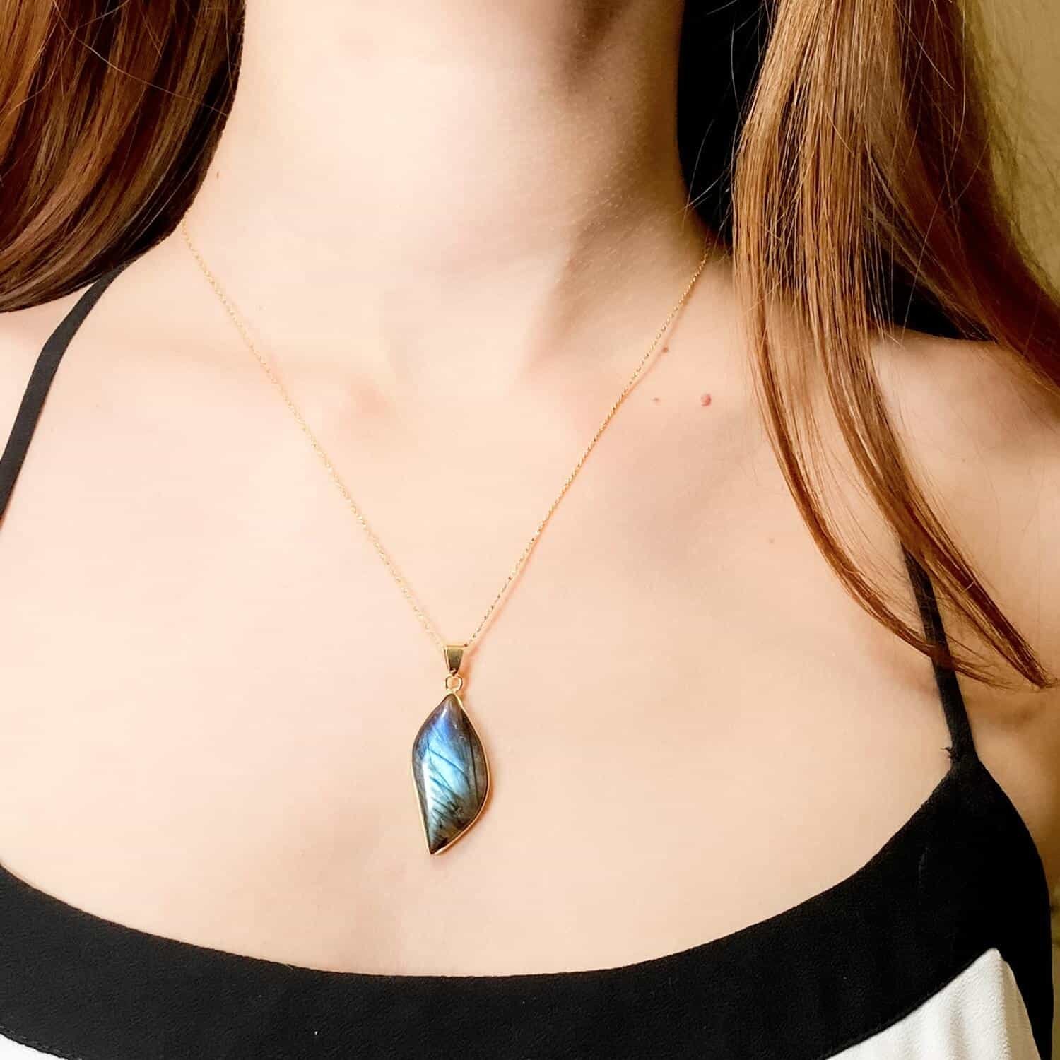 How To Clean Labradorite Jewelry? | CleaNESTOR
