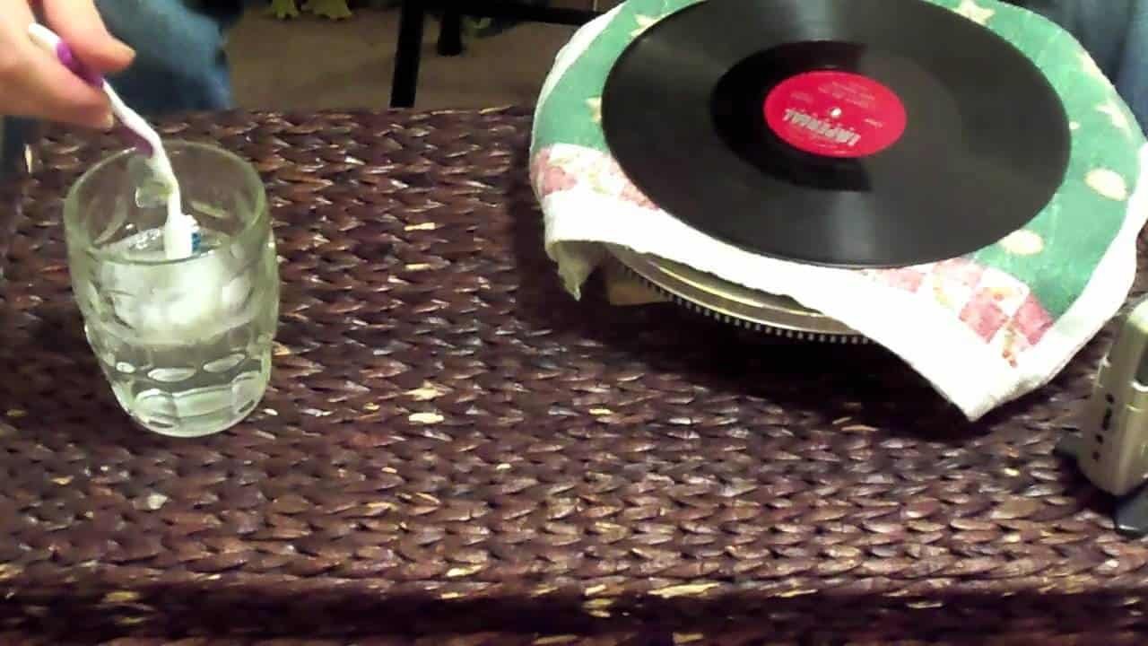 How To Clean 78 Records? | CleaNESTOR