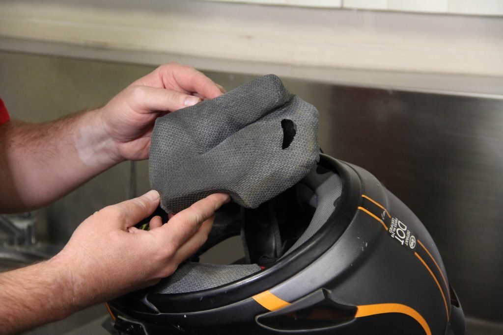 How To Clean A Non Removable Helmet Liner How To Clean A Non-Removable Helmet Liner