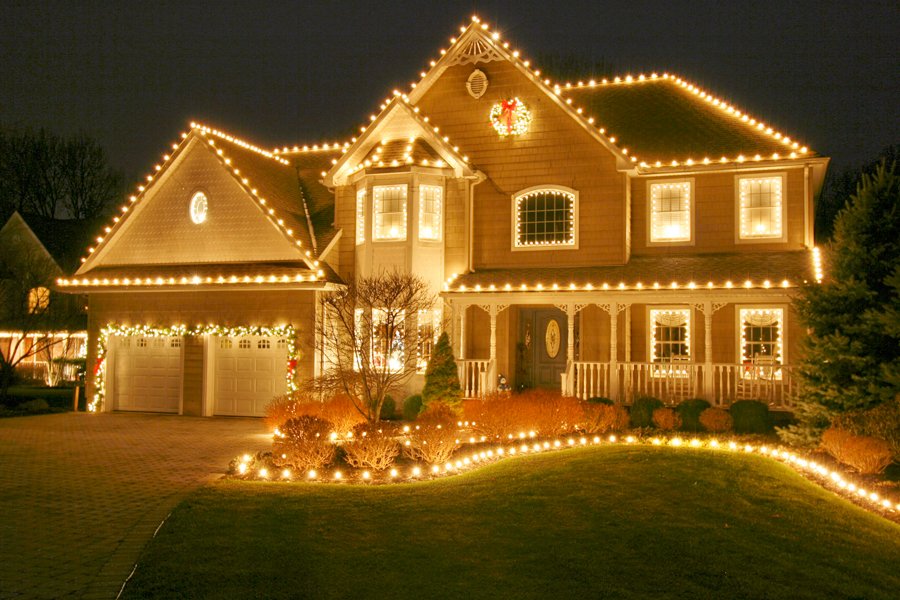 How To Clean Christmas Lights