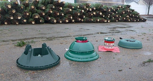 How To Clean Christmas Tree Stand