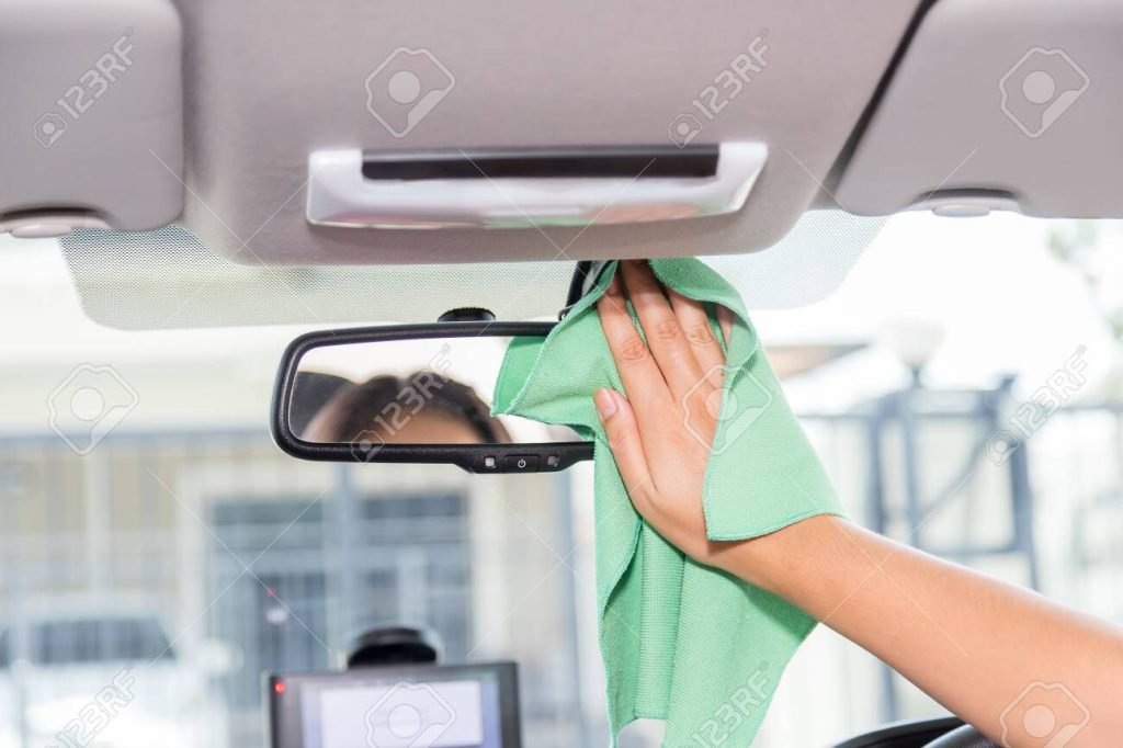 How To Clean Rear View Mirror
