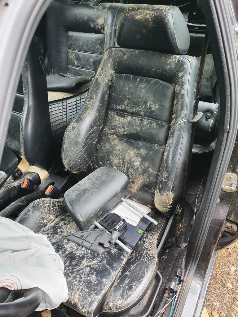 how to clean mold off vinyl car seats