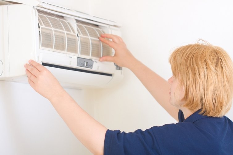 Air Conditioner In The House (Cleaning And Maintenance)