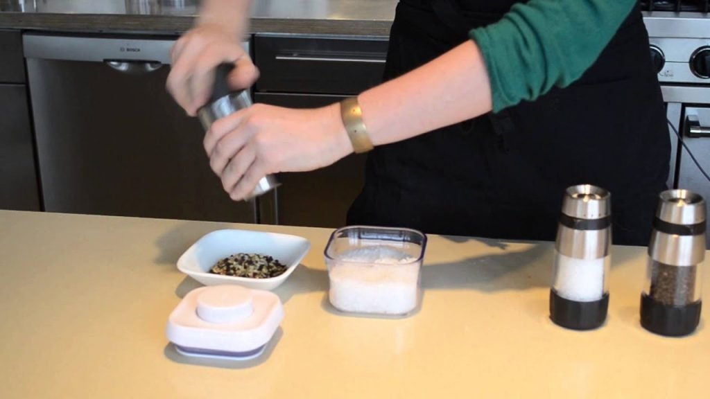 How To Clean Oxo Pepper Grinder