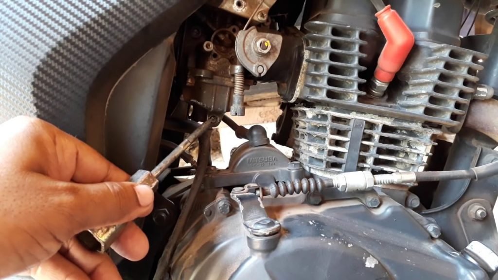How To Clean The Carburetor On A Motorcycle Without Removing It
