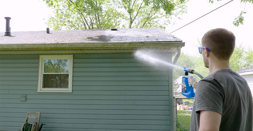 How To Clean The Eaves Of A House