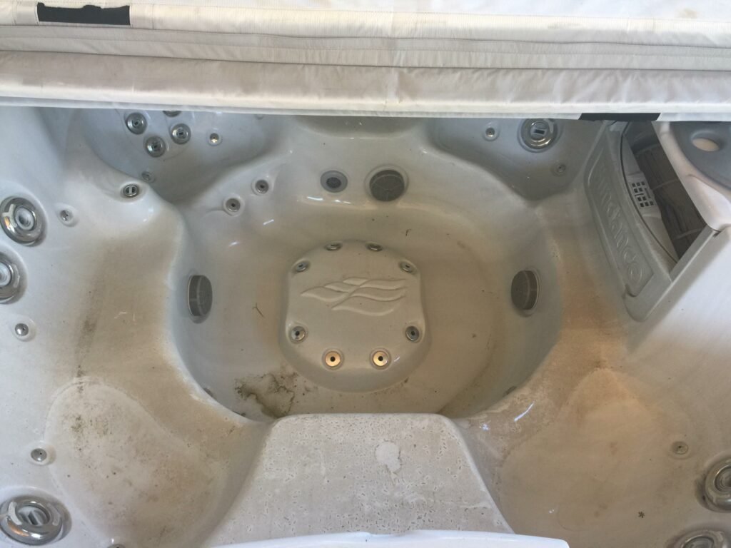 How To Clean A Dirty Hot Tub How To Clean A Dirty Hot Tub