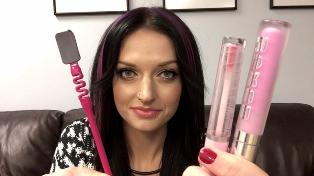 How To Clean Lip Gloss Applicator