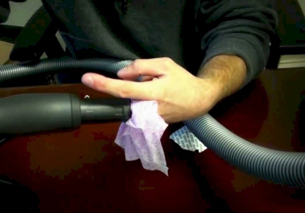 How To Clean Vacuum Cleaner Hose